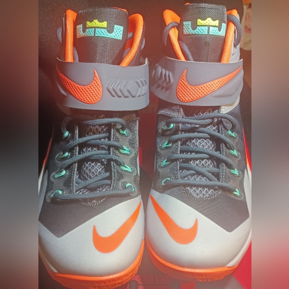 Lebron Soldier VIII